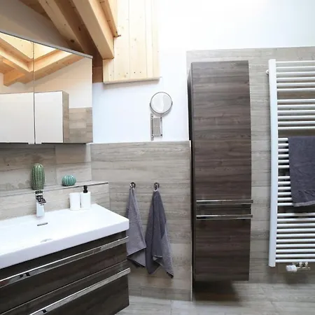 Meier Apartment *